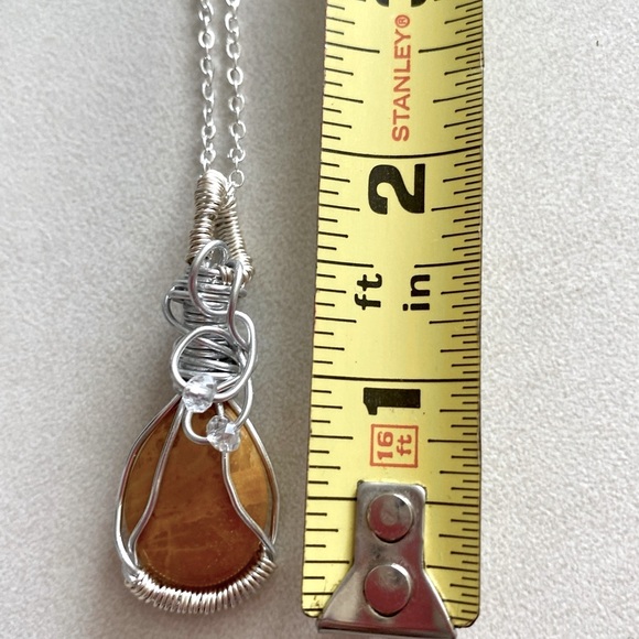 Silver wire wrapped yellow Calcite gemstone necklace and sand dollar charm - Picture 4 of 5